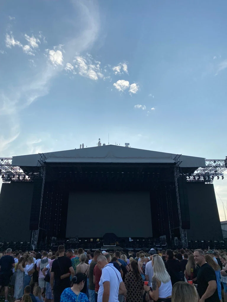 Braucam Kopā uz Imagine Dragons koncertu skatuve Vilna, Vinga Parks